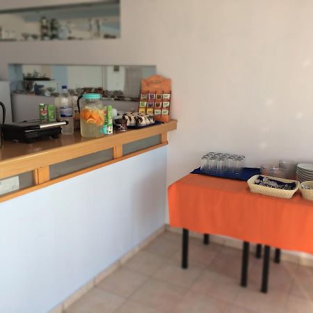 Loukas Beach Rooms คิโอตาริ ภายนอก รูปภาพ