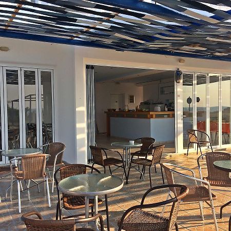 Loukas Beach Rooms คิโอตาริ ภายนอก รูปภาพ