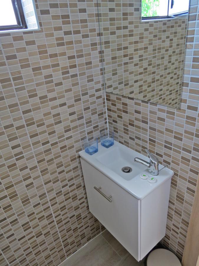 Loukas Beach Rooms คิโอตาริ ภายนอก รูปภาพ