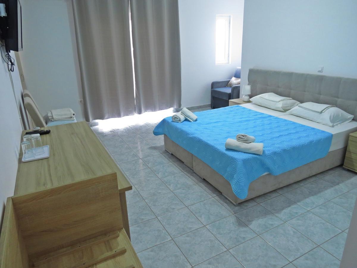 Loukas Beach Rooms คิโอตาริ ห้อง รูปภาพ